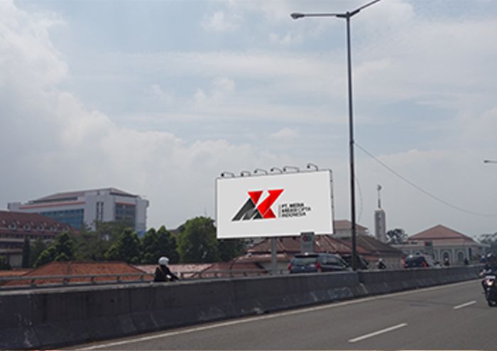 BILLBOARD PASIRKALIKI - SUKAJADI FLY OVER 