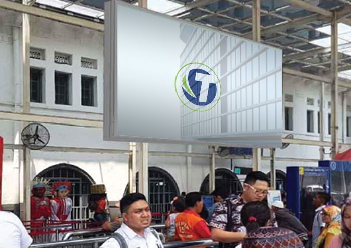 MAIN ENTRANCE PASAR SENEN TRAIN STATION JAKARTA