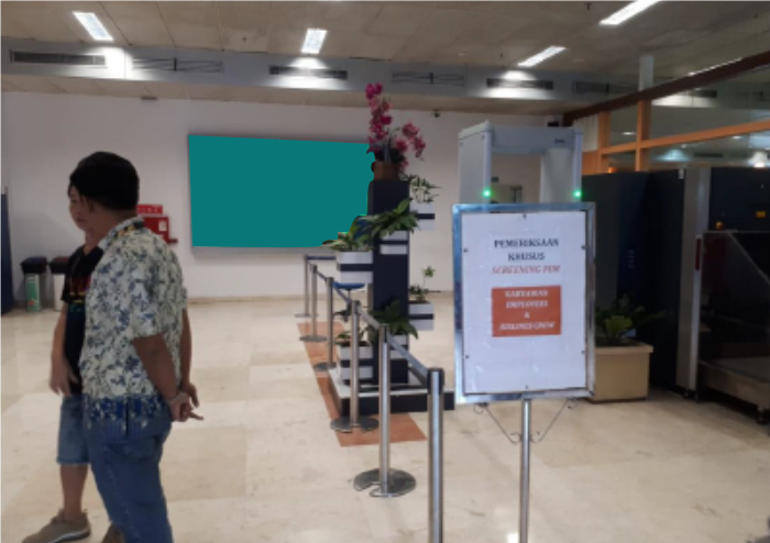 NEON BOX AREA CEK IN DOMESTIK DAN INTERNASIONAL LOMBOK INTERNATIONAL AIRPORT