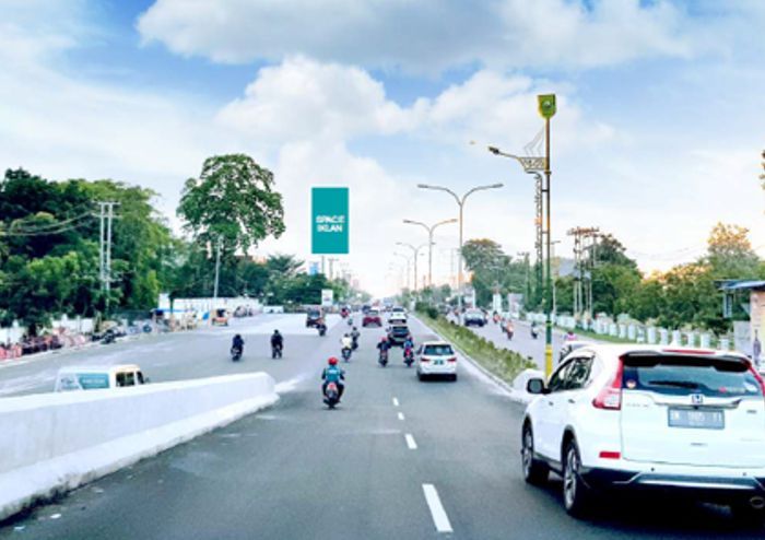 BILLBOARD DEPAN BATERAI P PANAM PEKANBARU