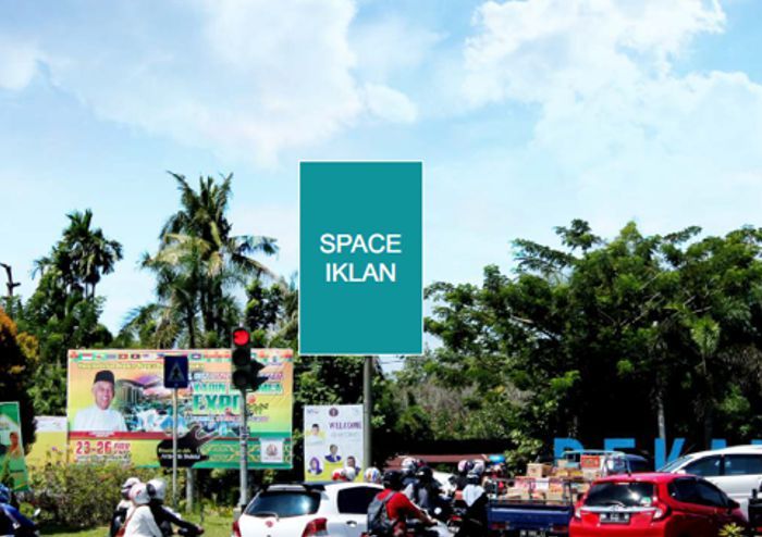 BILLBOARD DARI KAHARUDDIN NASUTION MENUJU KOTA PEKANBARU