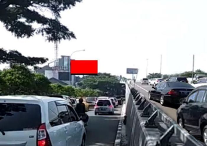 BILLBOARD FLY OVER PASUPATI