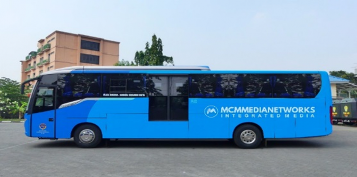 FULL BODY BRANDING JA CONNEXION