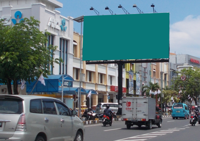 BILLBOARD JL. PIERRE TENDEAN BOULEVARD DEPAN BANK DBS MANADO