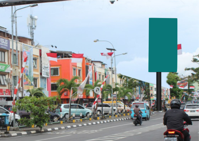BILLBOARD JL. PIERRE TENDEAN BOULEVARD DEPAN CAKWE TANG MANADO