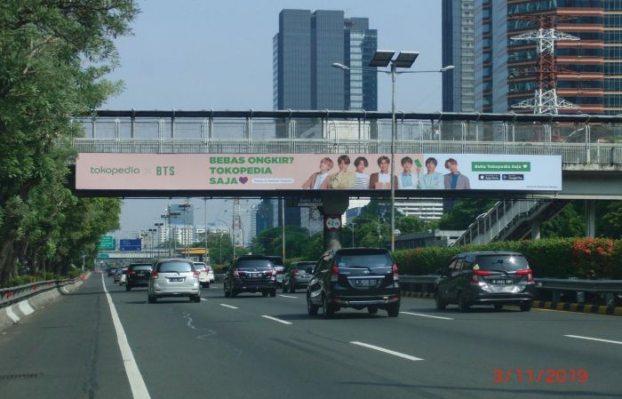 BILLBOARD JL GATOT SUBROTO KM.07+300A